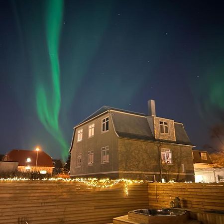 Lovely Studio Apartment With Hot Tub Reykjavík Dış mekan fotoğraf