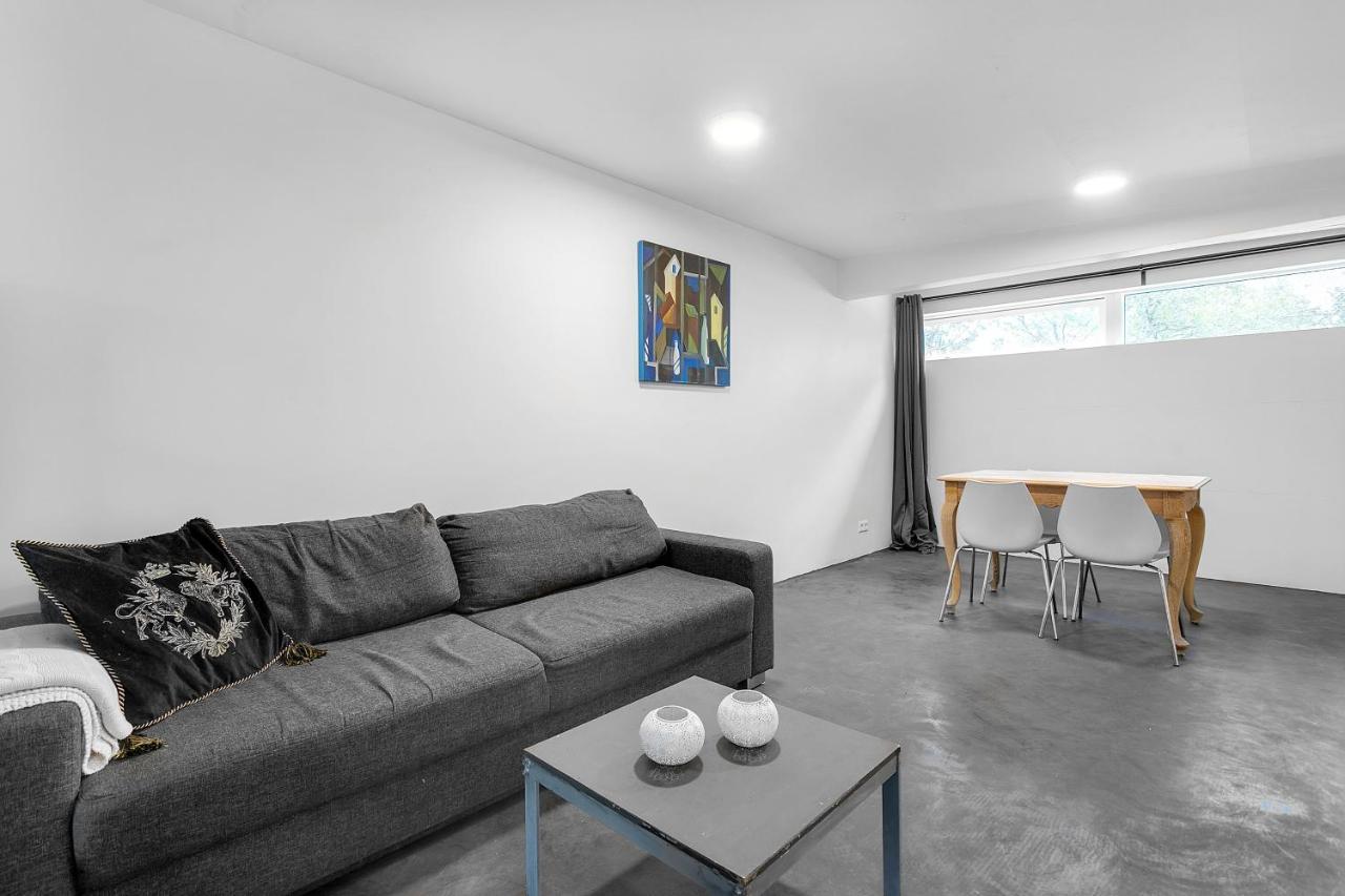 Lovely Studio Apartment With Hot Tub Reykjavík Dış mekan fotoğraf