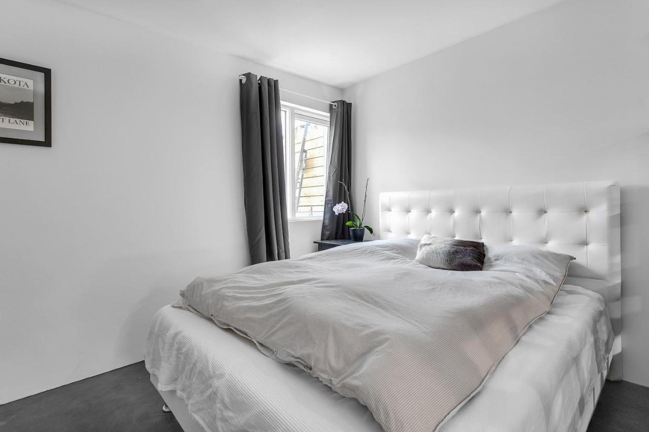 Lovely Studio Apartment With Hot Tub Reykjavík Dış mekan fotoğraf