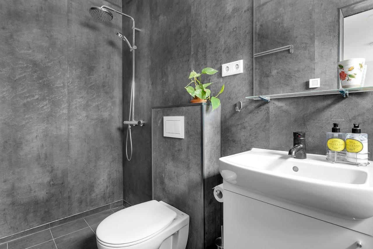Lovely Studio Apartment With Hot Tub Reykjavík Dış mekan fotoğraf
