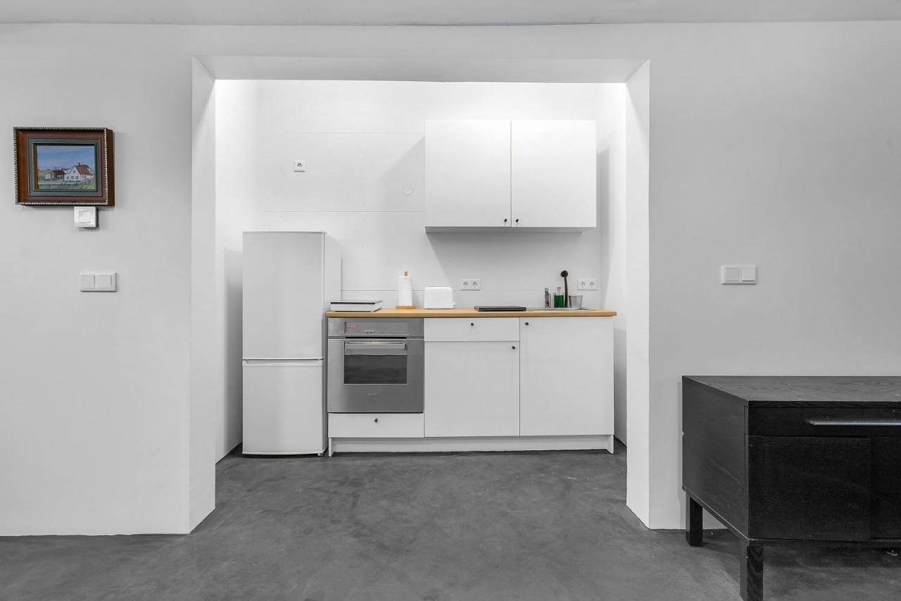 Lovely Studio Apartment With Hot Tub Reykjavík Dış mekan fotoğraf
