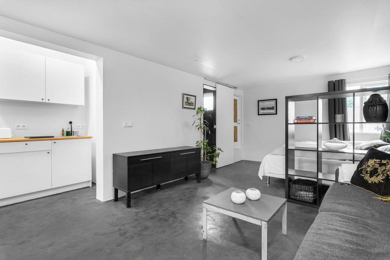 Lovely Studio Apartment With Hot Tub Reykjavík Dış mekan fotoğraf